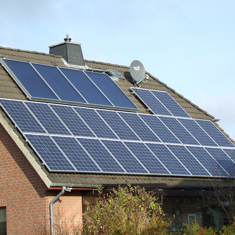 广东志升光伏家庭户用太阳能光伏发电站 采用铝合金支架 隆基乐叶光伏板 古瑞瓦特逆变器 别墅平铺光伏发电棚 5600-5800元一千瓦