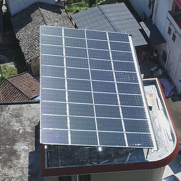 志升光伏民用光伏发电站 采用铝合金支架 隆基乐叶光伏板 古瑞瓦特逆变器 户用高架光伏发电棚 6300-6500元一千瓦